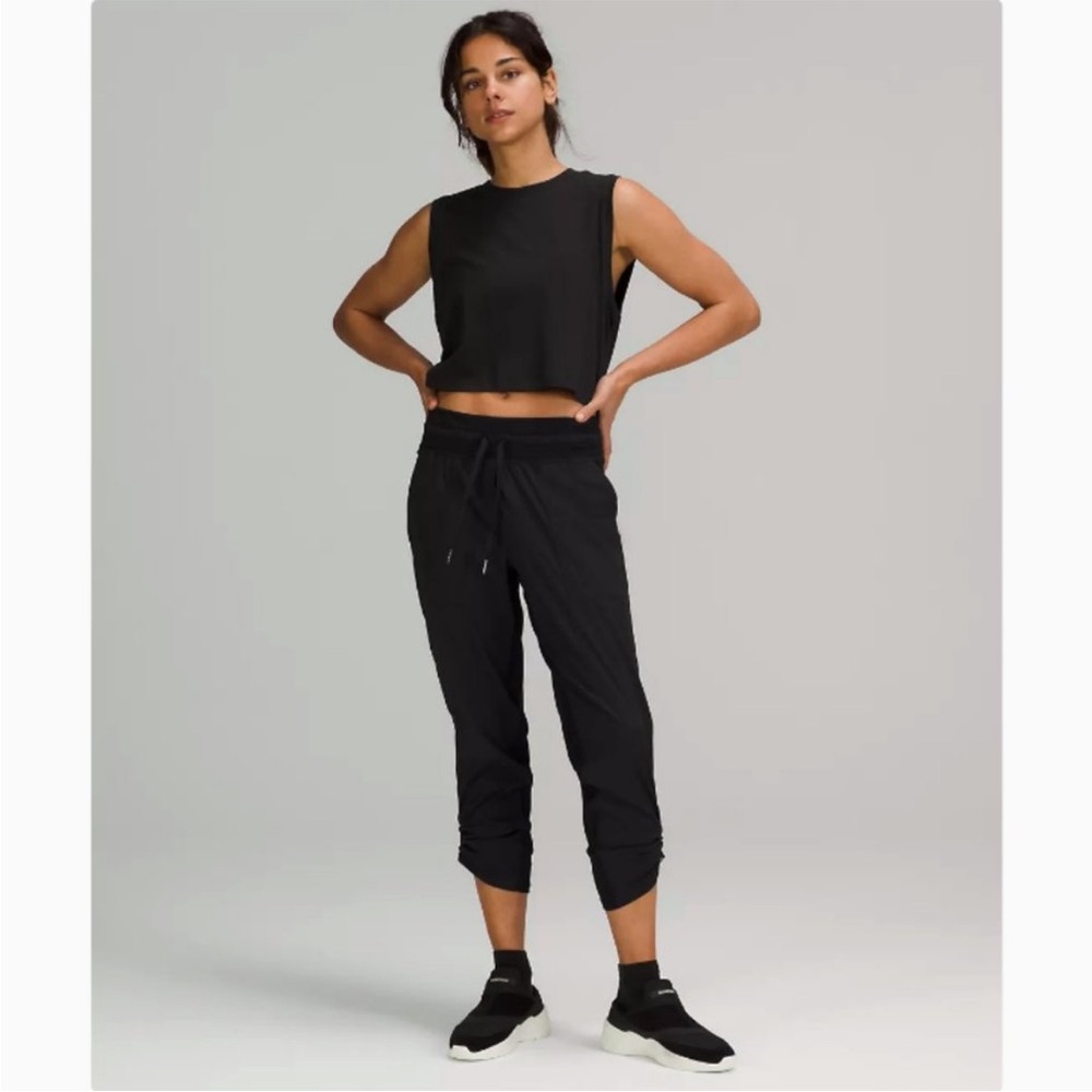 Lululemon Dance Studio Mid-Rise Crop 25” Pants Black Size 12 - Picture 9 of 14